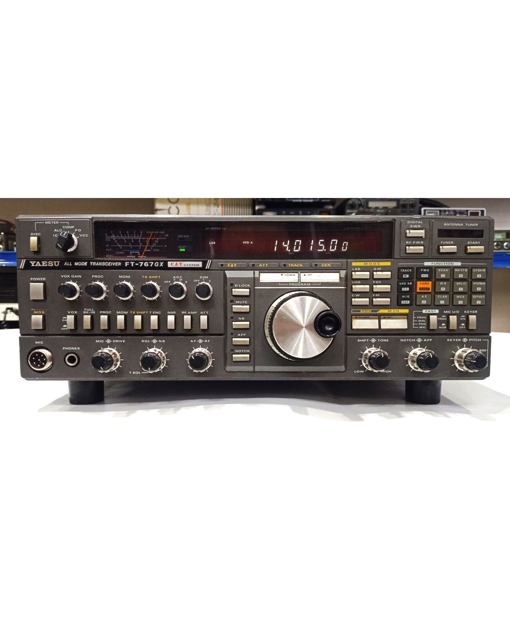 Yaesu FT-767 GX RADIO BASE HF