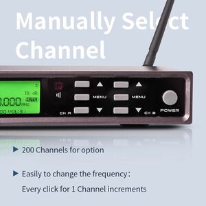 EYK Microfoni Professionali Wireless UHF frequenza regolabile 200 Canali con Equalizzatore ed Echo