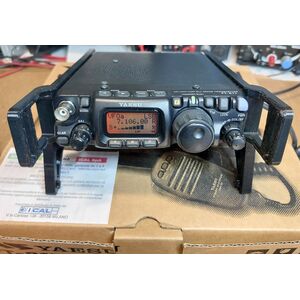 Yaesu FT-817ND + Batteria Windcamp + Supporto in 3D