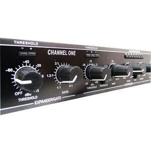 Compressor / Gate / Expander a 2 canali per voce canto e strumenti musicali