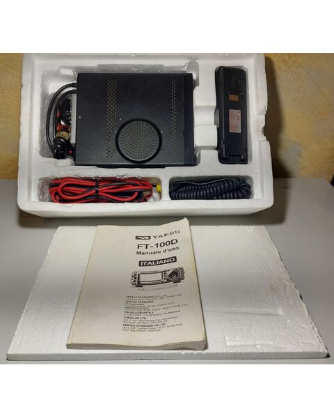 Yaesu FT-100D Quadribanda Veicolare HF/50/144/430 Mhz All-Mode