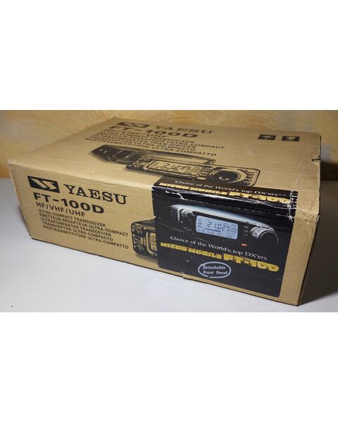 Yaesu FT-100D Quadribanda Veicolare HF/50/144/430 Mhz All-Mode