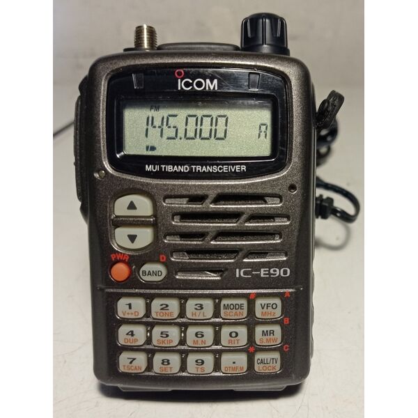 Icom IC-E90 Radio Portatile Tri Band 50/144/430 Mhz
