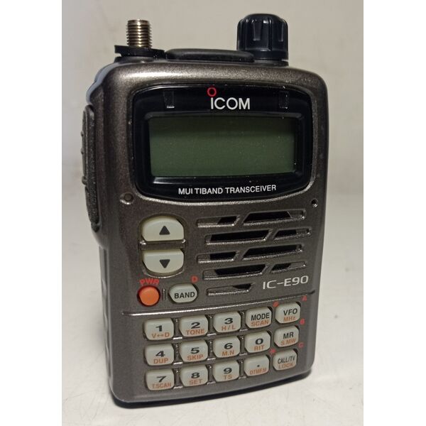 Icom IC-E90 Radio Portatile Tri Band 50/144/430 Mhz
