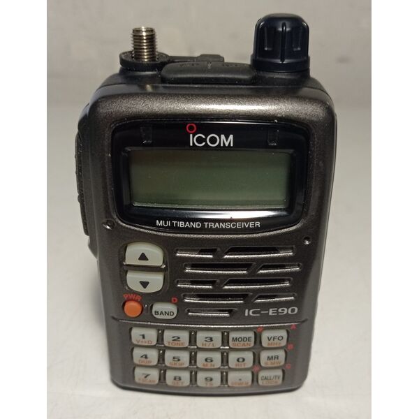 Icom IC-E90 Radio Portatile Tri Band 50/144/430 Mhz
