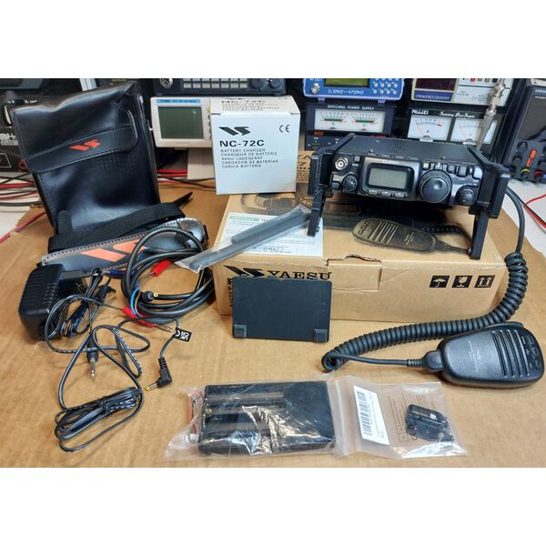 Yaesu FT-817ND + Batteria Windcamp + Supporto in 3D