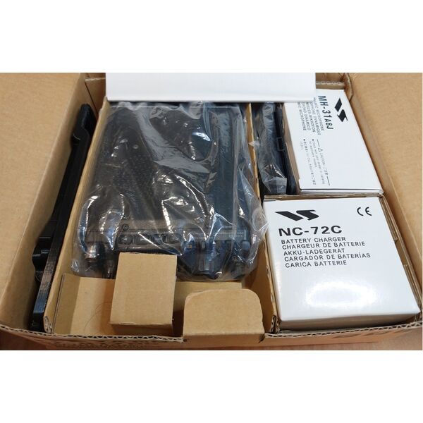 Yaesu FT-817ND + Batteria Windcamp + Supporto in 3D