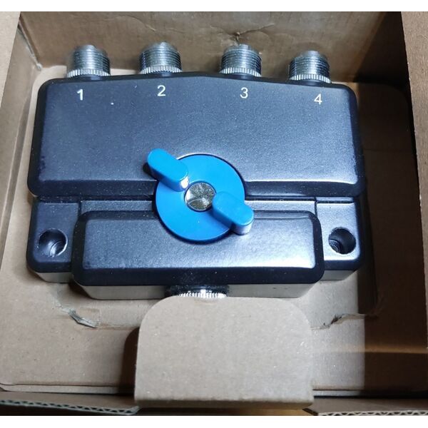 AVAIR AV-SW4M Deviatore Commutatore Switch 4 Vie per Antenne