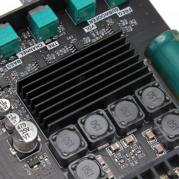 Amplificatore 2.1 digitale con Bluetooth - 2x50W + 100W per uscita Subwoofer